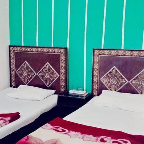 Royal Inn Guest House Lahore Buitenkant foto