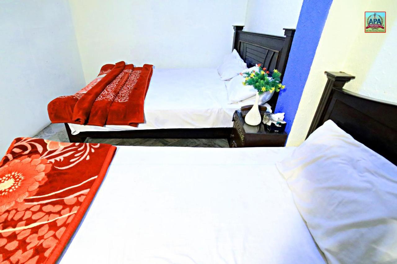Royal Inn Guest House Lahore Buitenkant foto